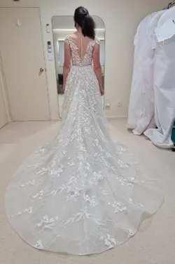 Wedding Dress Bustles Everything Brides Need to Know Wedding Dress Bustles Everything Brides Need to Know