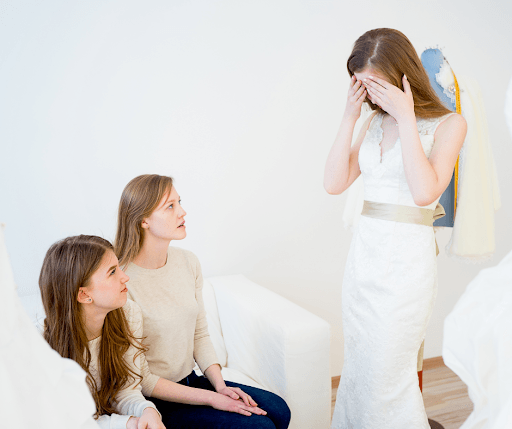 10 Mistakes to Avoid When Choosing Your Wedding Dress